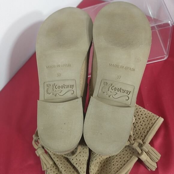 Coolway Tan Ankle Boots Women’s Size 37 US SZ 6. Condition is Pre-owned. - Picture 6 of 8